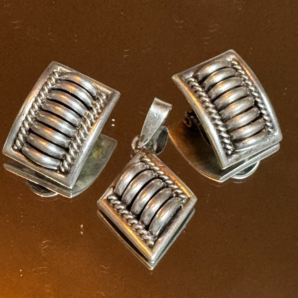TC Sterling signed Thomas Charley Navajo Silver clip earrings & pendant set